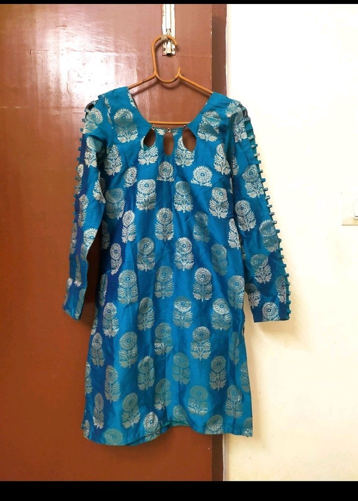 Banarasi Full Pattern Sleeves Designer Kurti