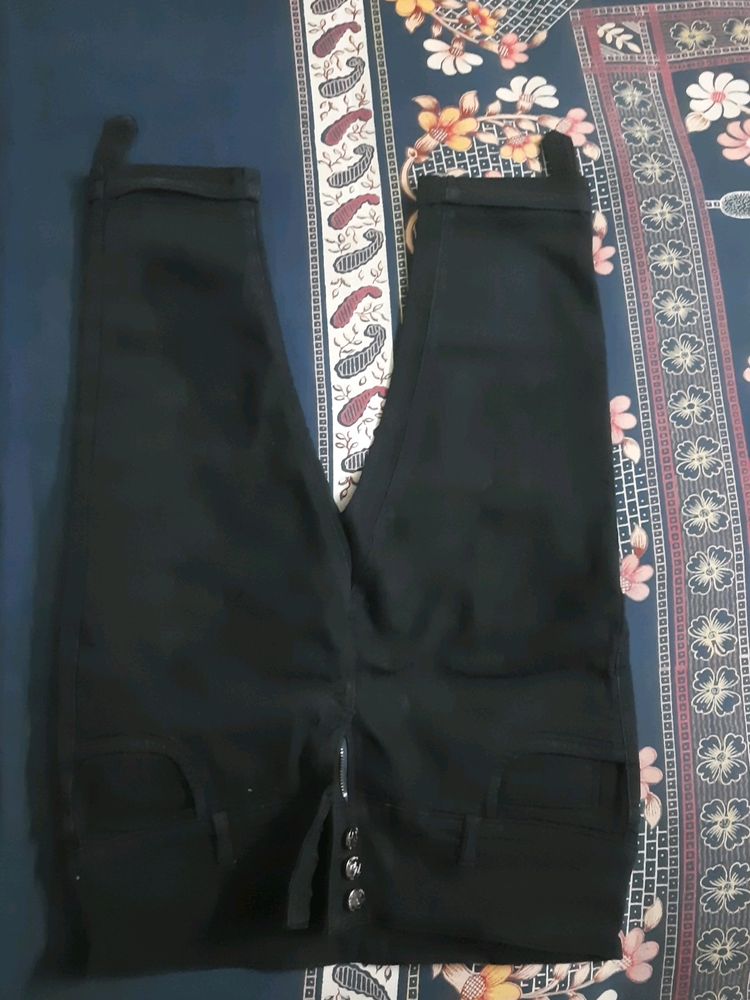 Black Denim Capri