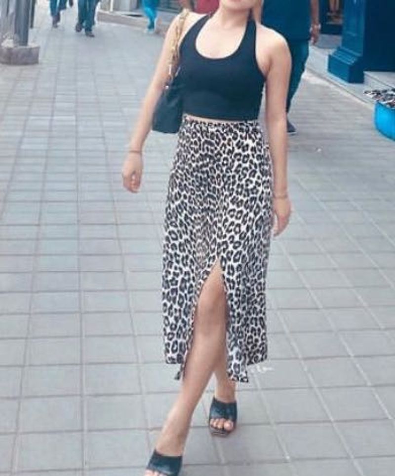 Leopard Print Slit Skirt