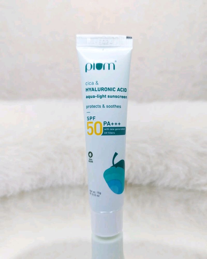 Cica & Hyaluronic Acid Aqua-Light Sunscreen