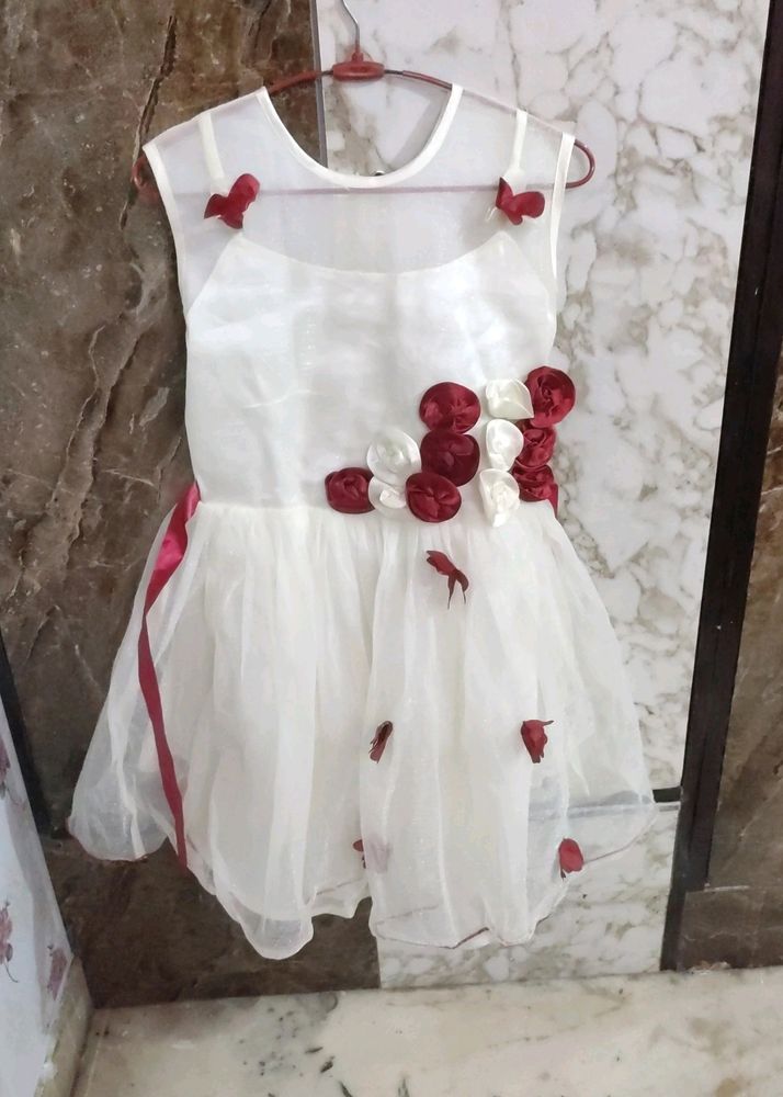 White Barbie Frock.. Age Upto 10 Years