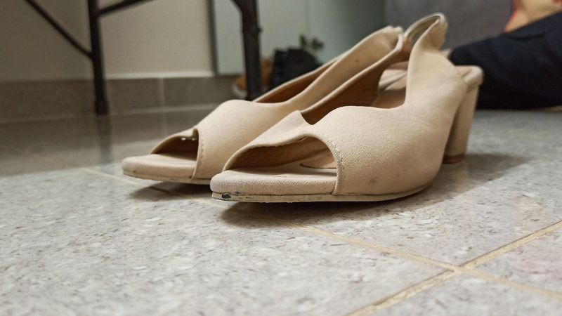 Wedges Nude Color