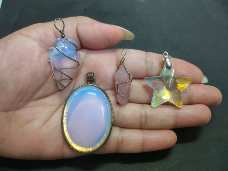 4 Pendant