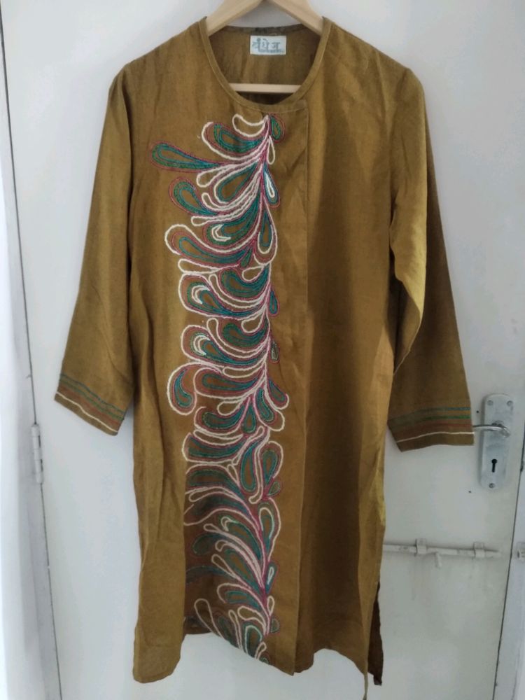 Beautiful Angrakha Style Kurti