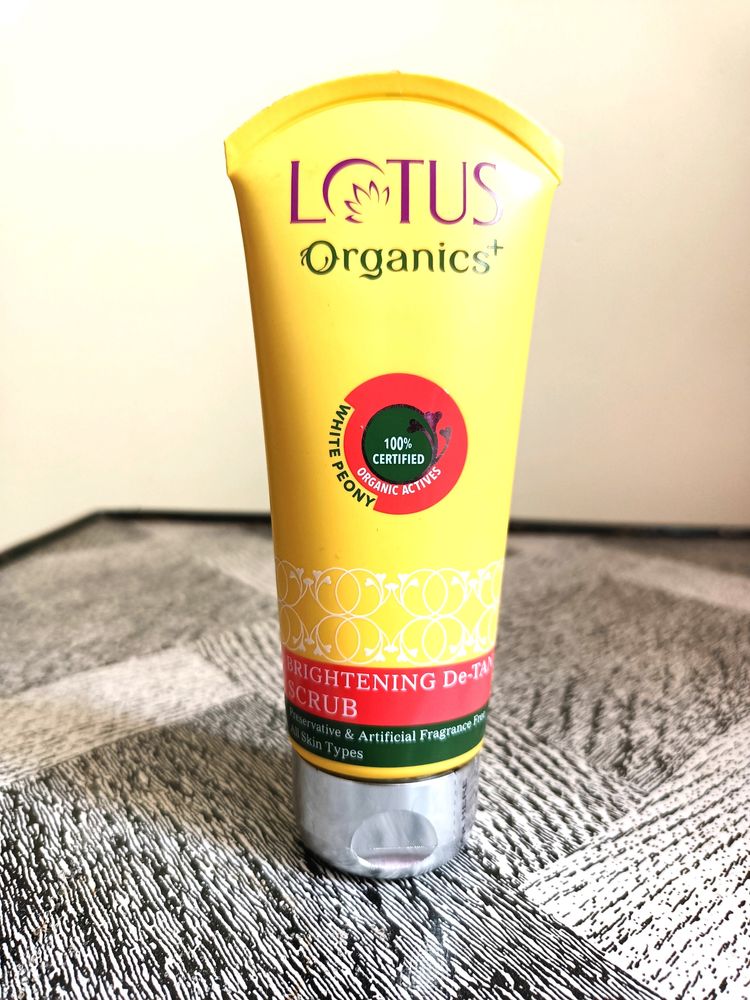 Lotus Organics Brightening De-Tan Scrub