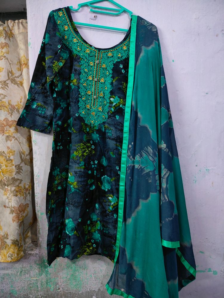 Beautiful Suit With Dupatta