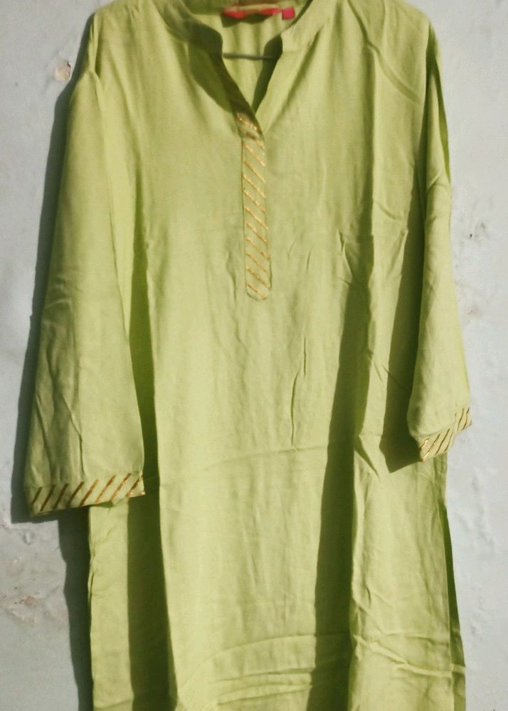 Women Green Elegant Kurti