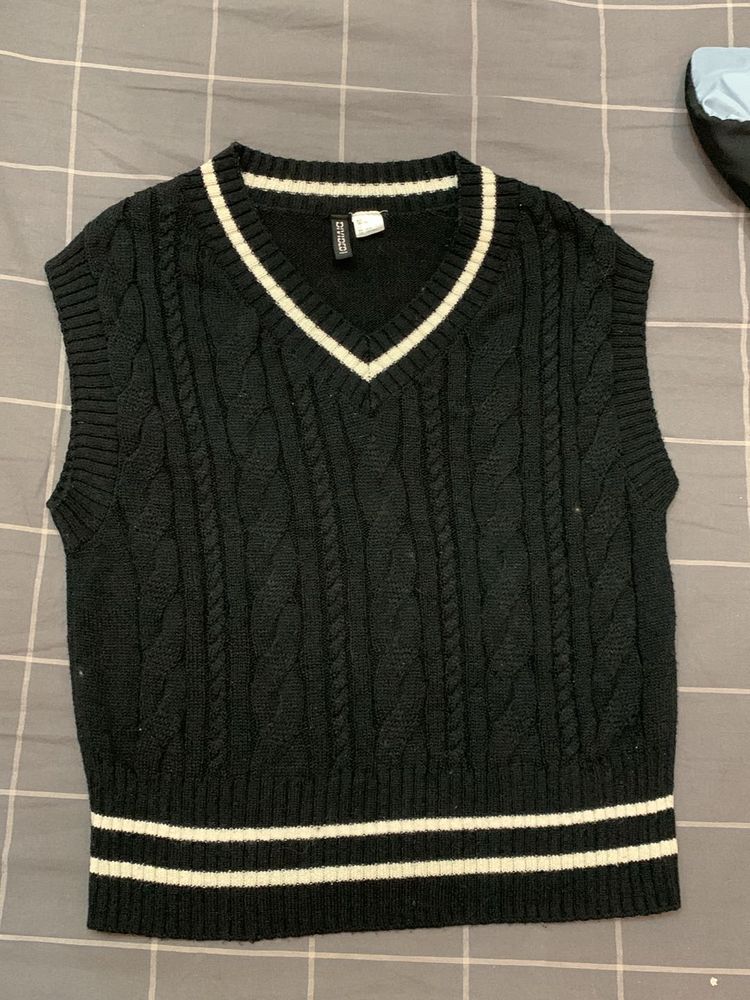 H&M Sweater Vest