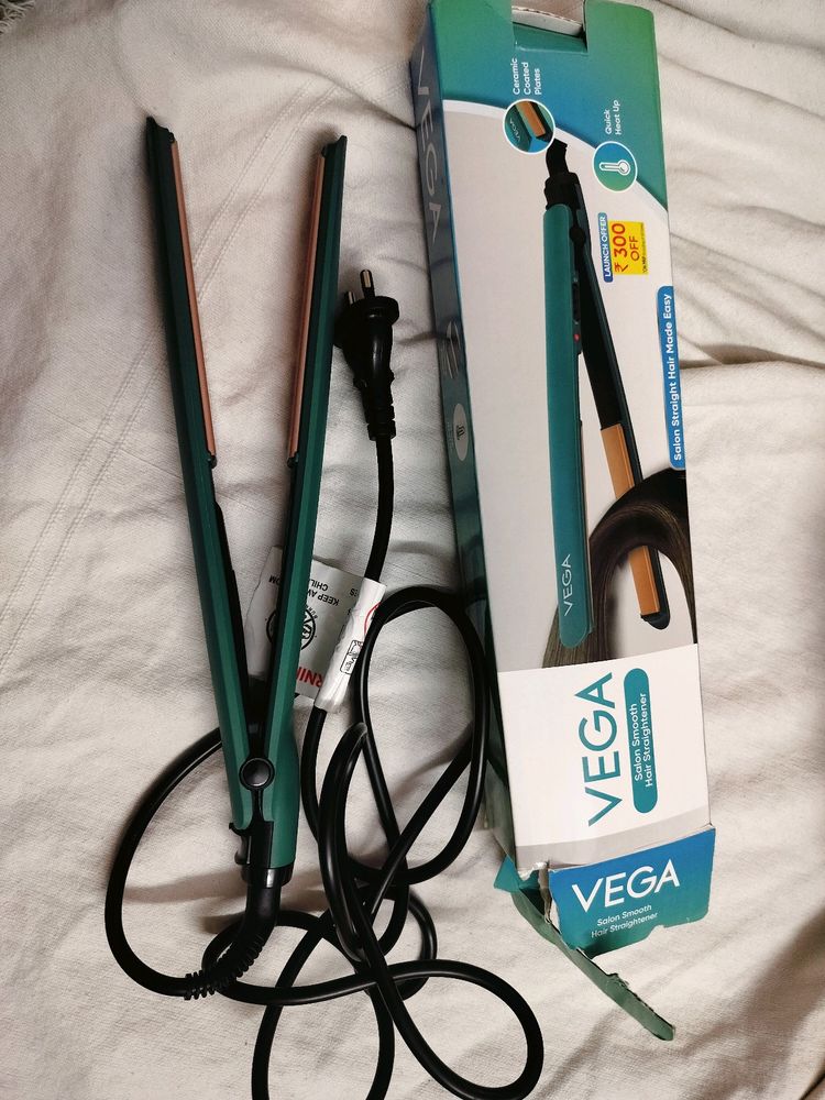 Vega Ceramic Coated Plates Straightener