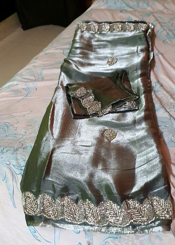 new  party wear silver saree. zardozi, jarkan  wor