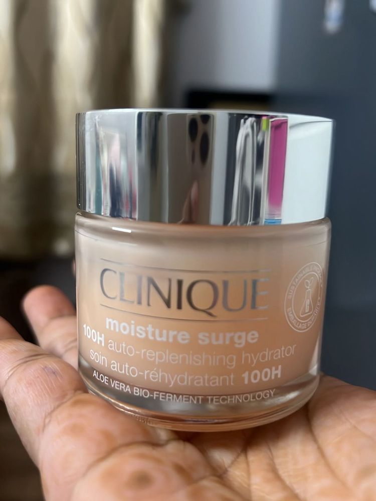 Clinique Moisture Surge