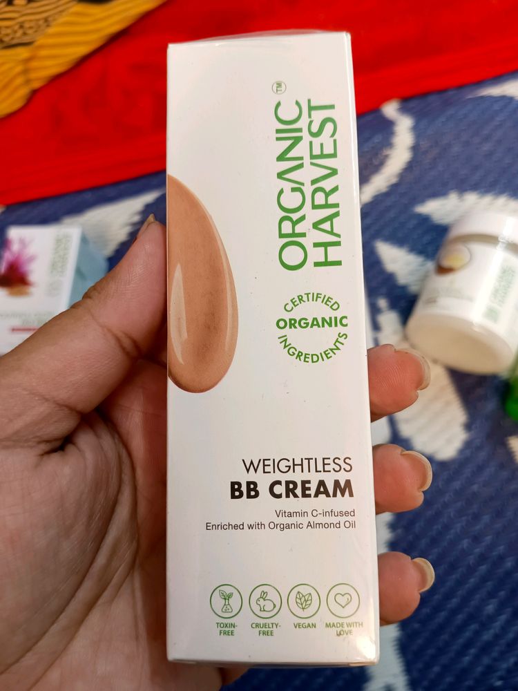 Organic Harvest Weightless BB Cream