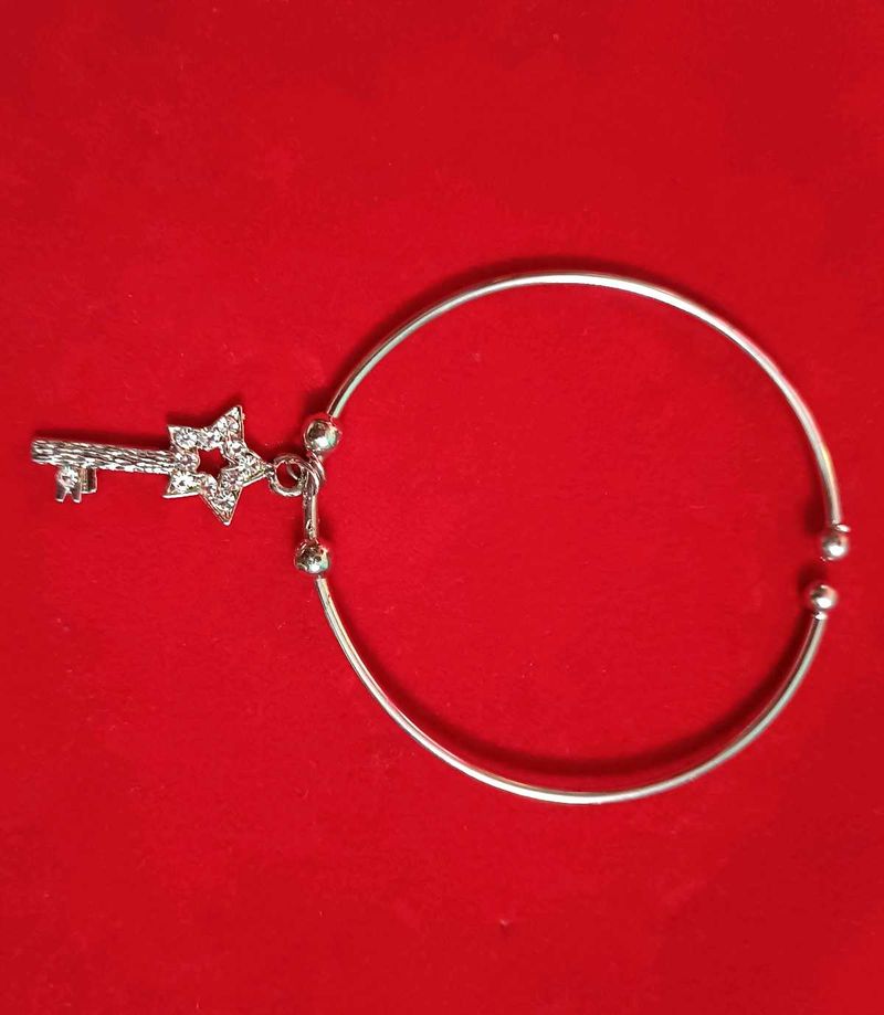 A Silver Bracelete