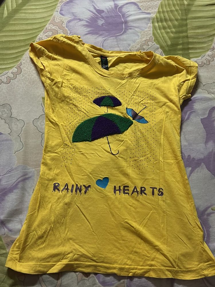 Rainy Heart Yellow Top