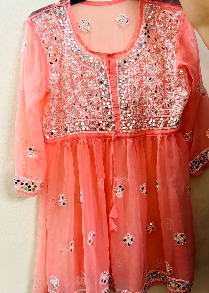 Beautiful New Chikankari Kurti