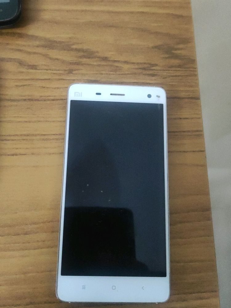 Xiaomi Mi4 Phone