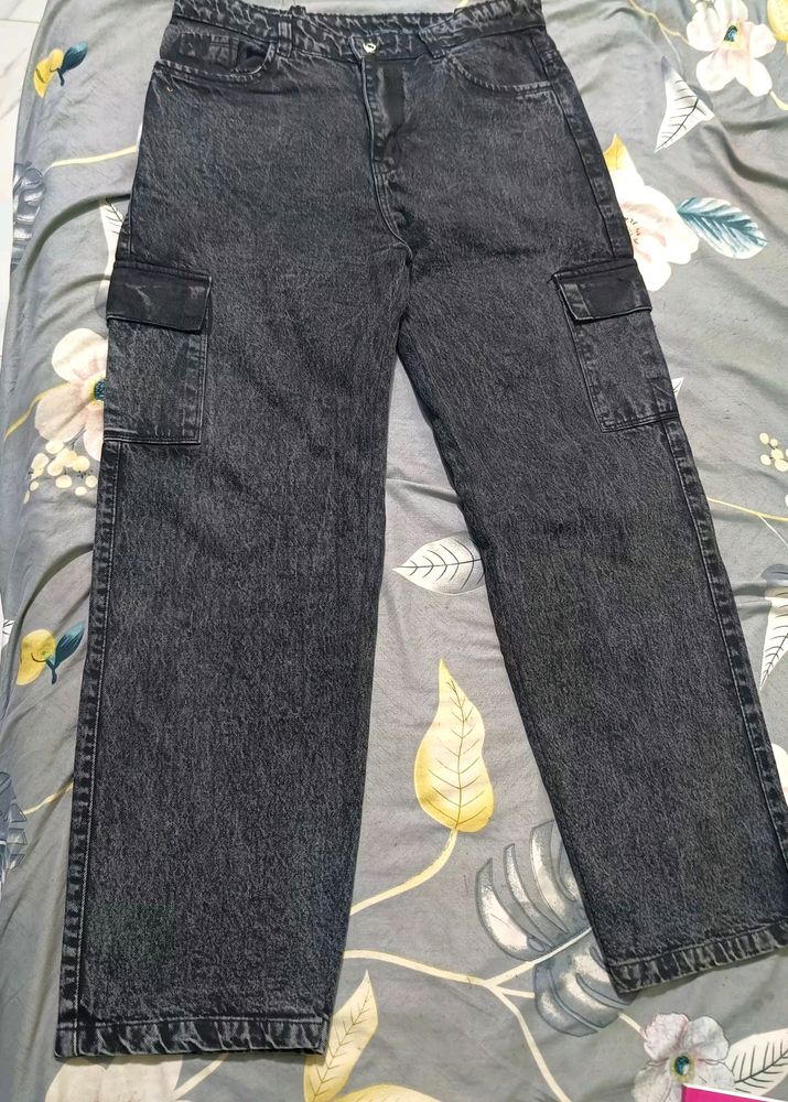 Black Shade Straight Jeans (6 Pocket)