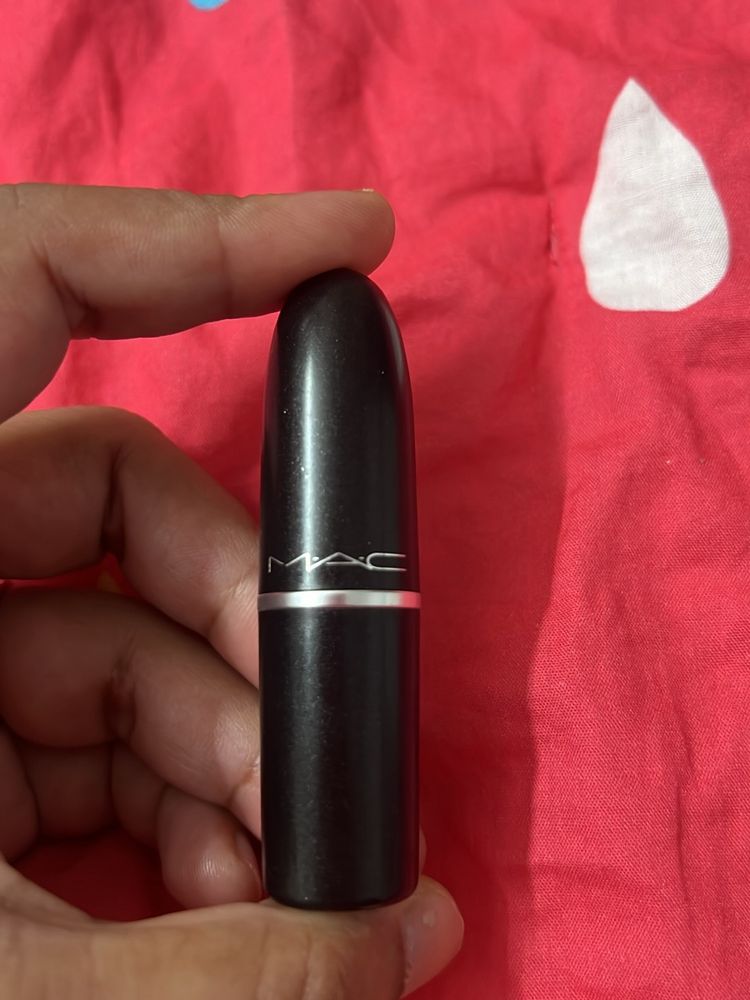 Original Mac Lipstick - Ruby Woo