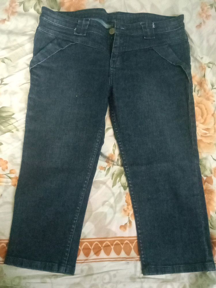 Capri Jeans Knee Length