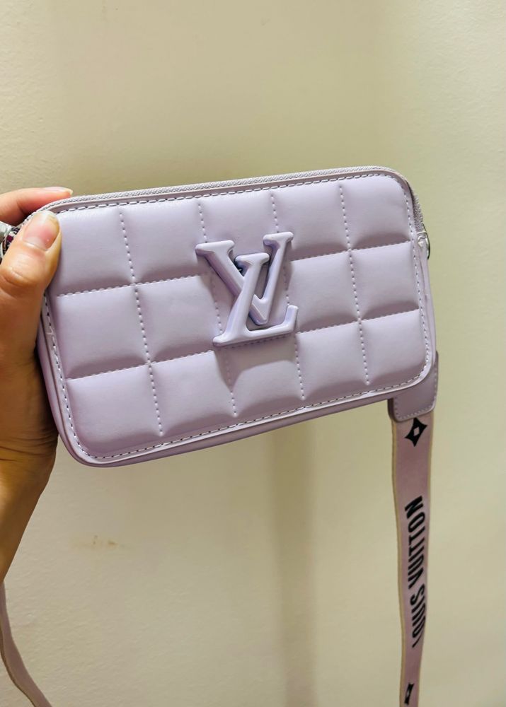 Louis Vuitton Sling bag