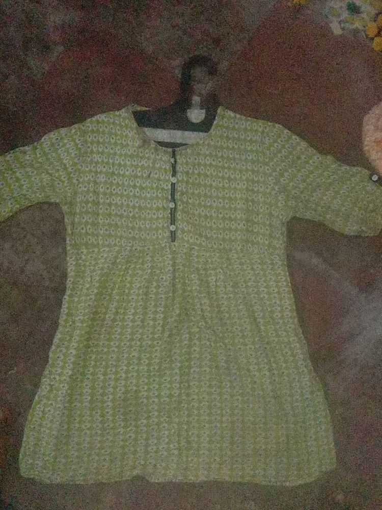 Beautiful Green Girls/Women Short Kurti