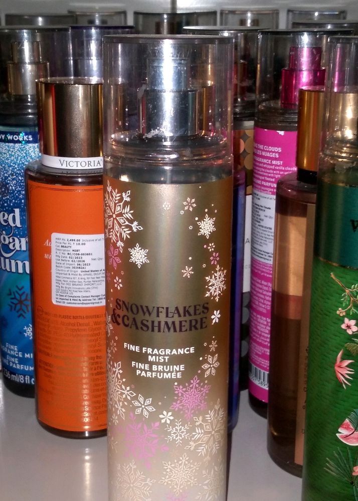 Bath & Body Works Snowflakes And Cashmere