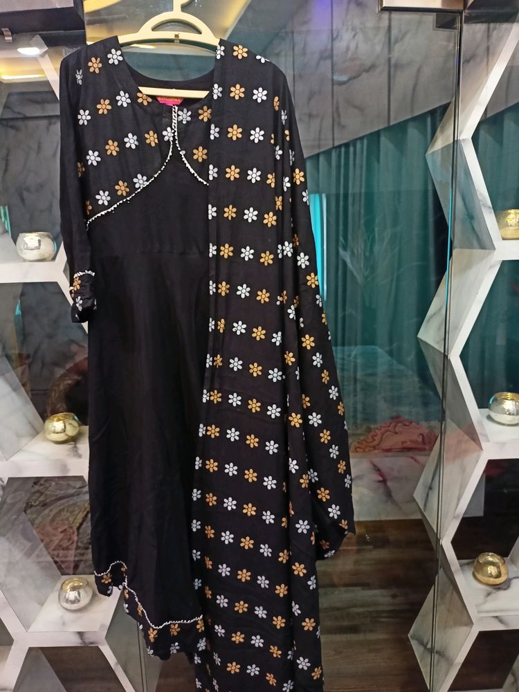 Khusal K Kurta Set