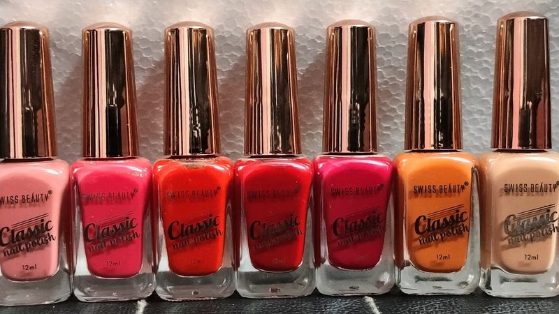 Set Of 7 Swiss Beauty Nail Paints !!