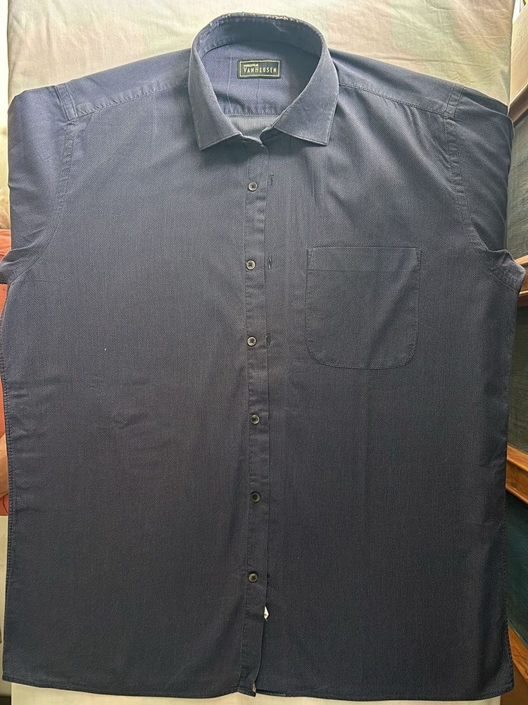 42 Men Van Heusen Blue Full Sleeves Shirt