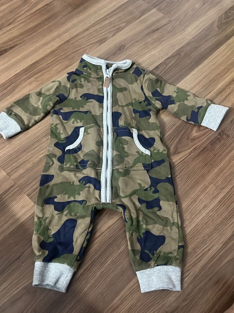 Carters Romper With Zip