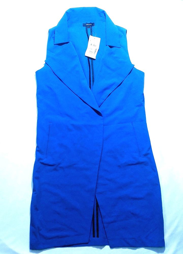 MADAME Blue Sleeveless Overcoat