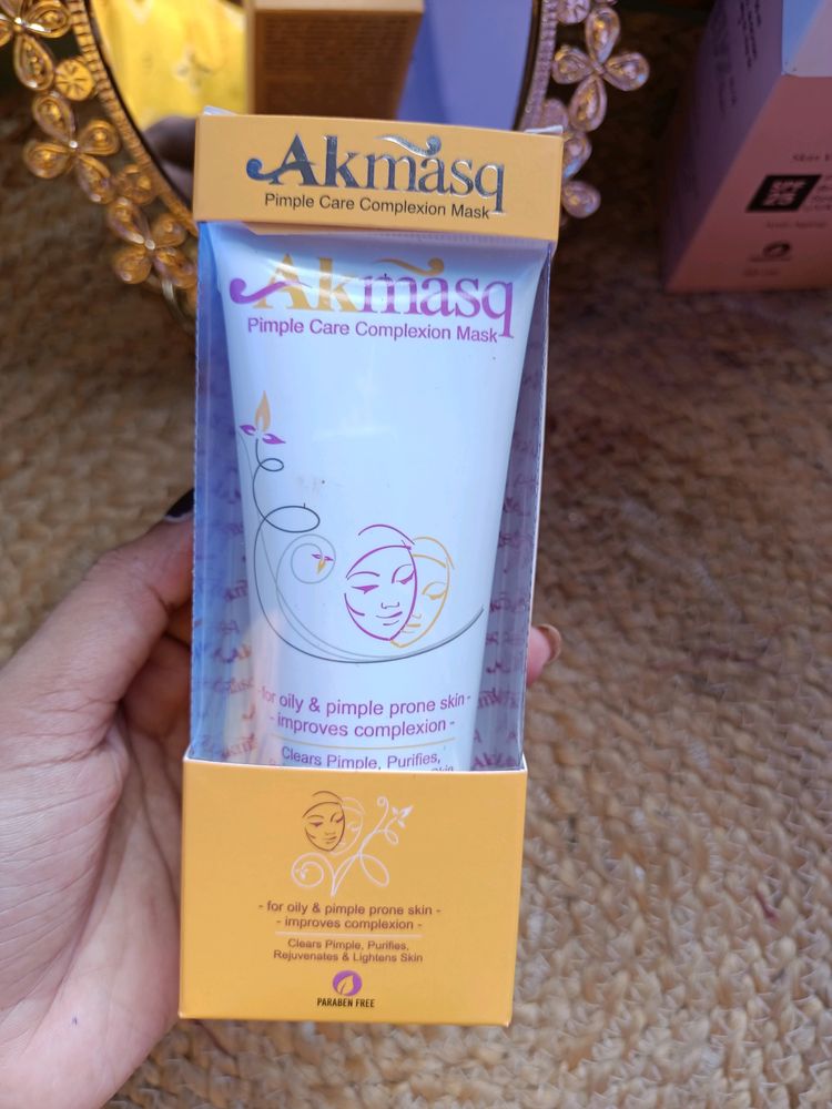 Akmasq Pimple Care Complexion Mask