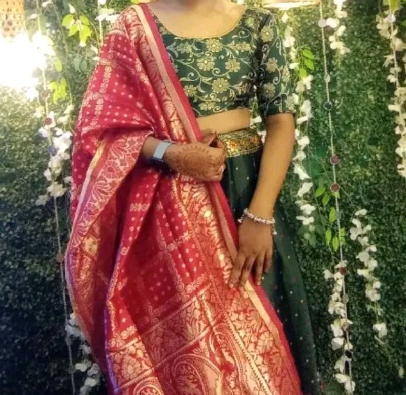 Banaarsi Lehenga