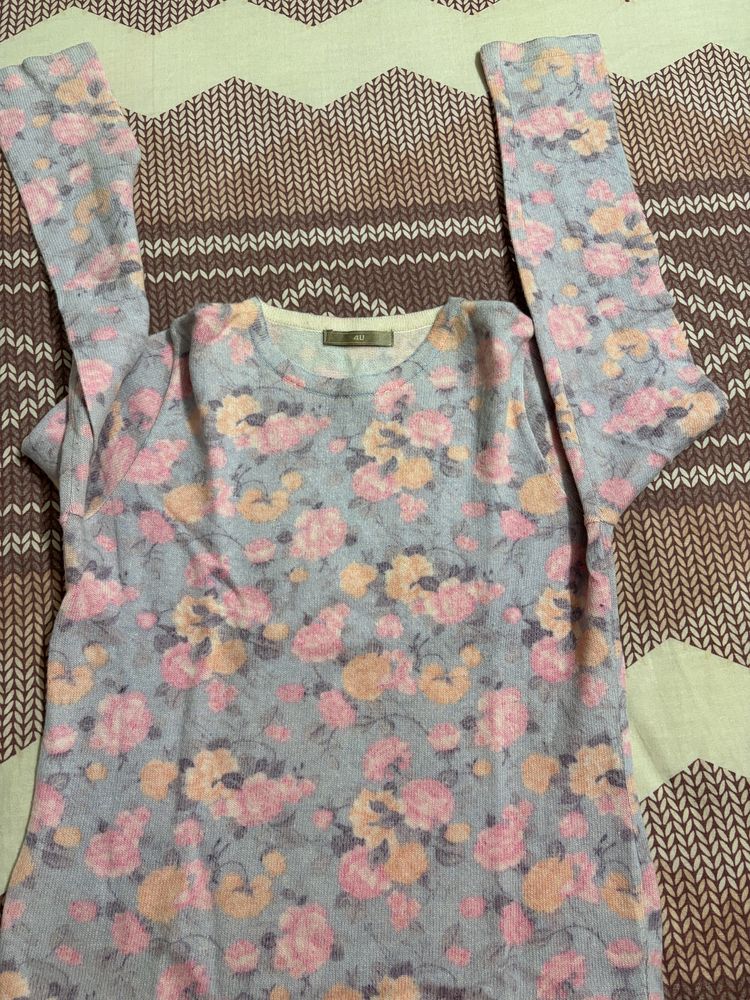 Warm Full Sleeve Floral Top Sweater