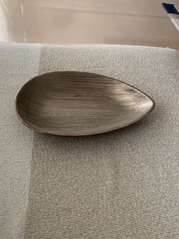 Oval Shaped Tray In Bronze Colour