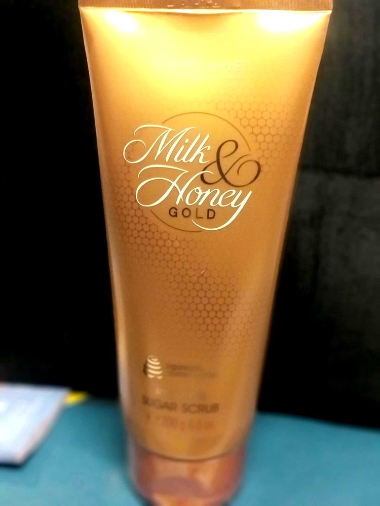 The oriflame milk&honey scrub is on sale