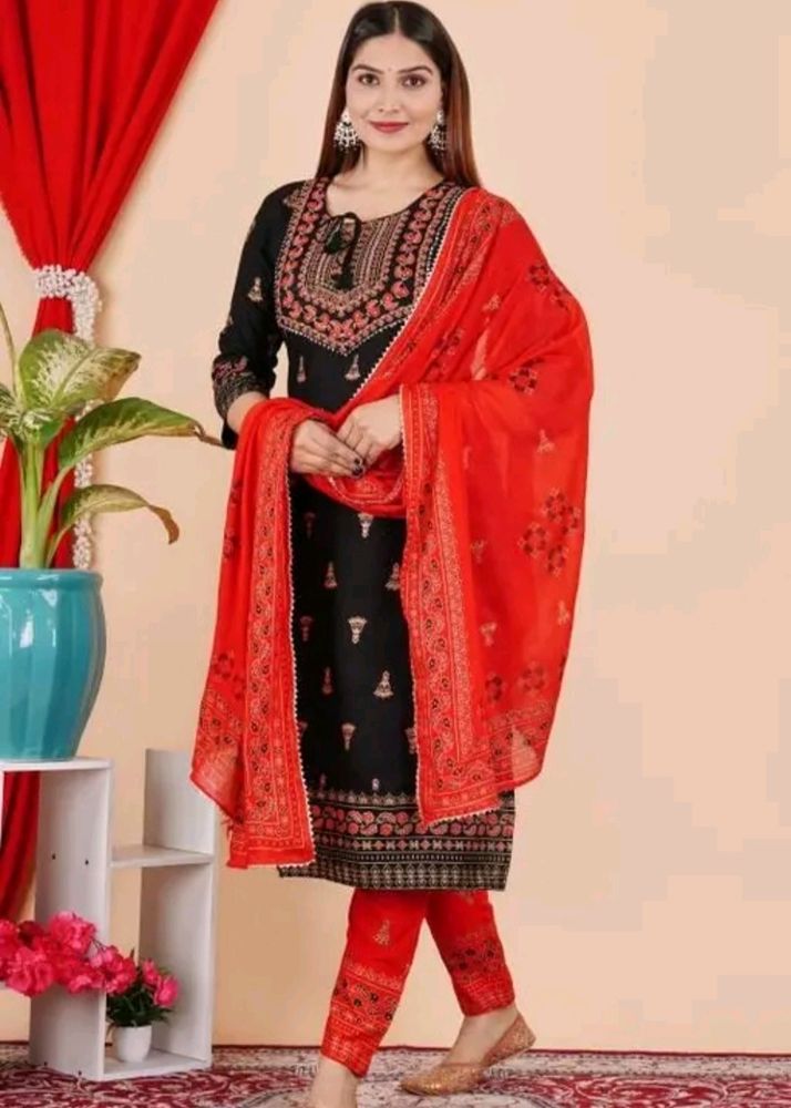 Beautiful Party Wear Kurti, Pant, Dupatta Set