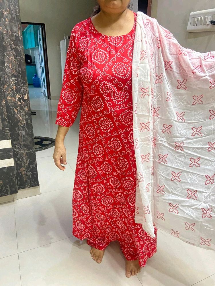 Bandej Red Kurta Set