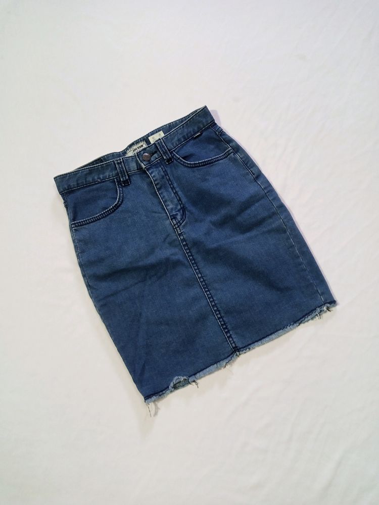AURA Blue Short Denim Skirt | WAIST 28 |