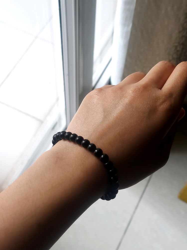 BEADED BLACK BRACELET