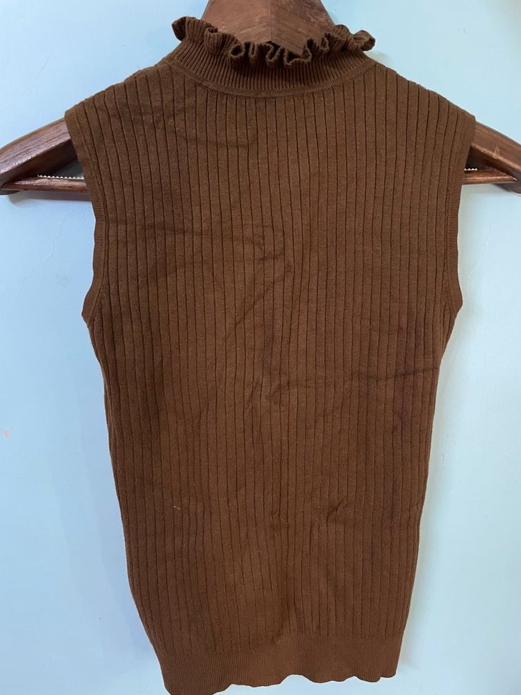 Brown Ribbed Top🤎