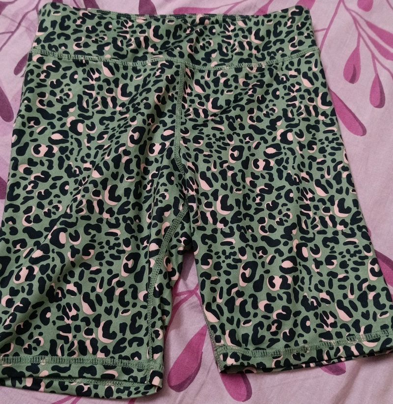 Like New H&M Shorts For Girls