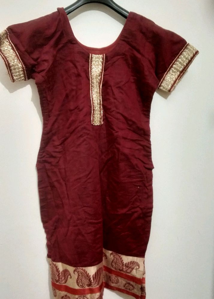 Plain Printed And Laced Kurta..