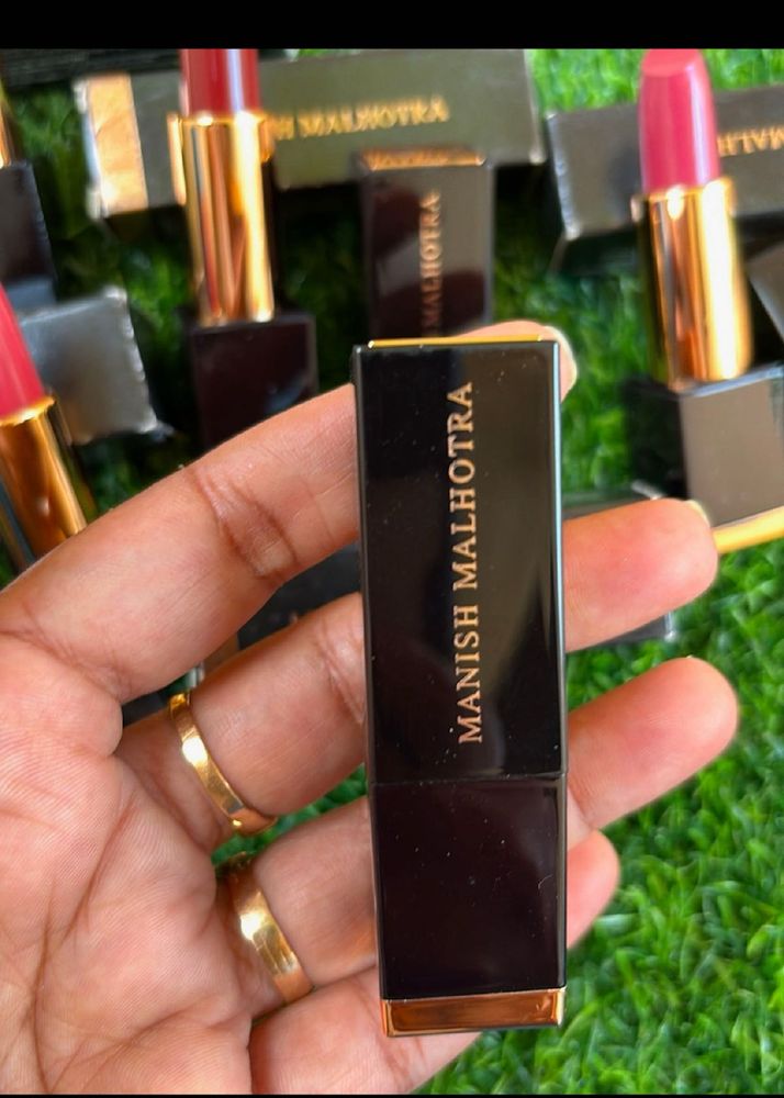 Myglamm Manish Malhotra Lipstick