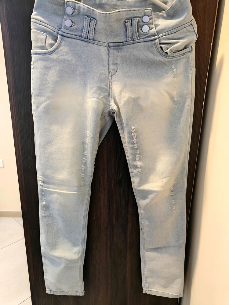 Mid Rise Stretchable Jeans