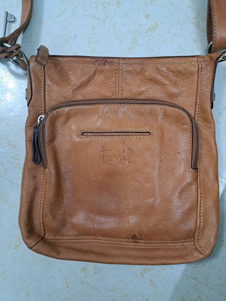 Fossil Sling Bag