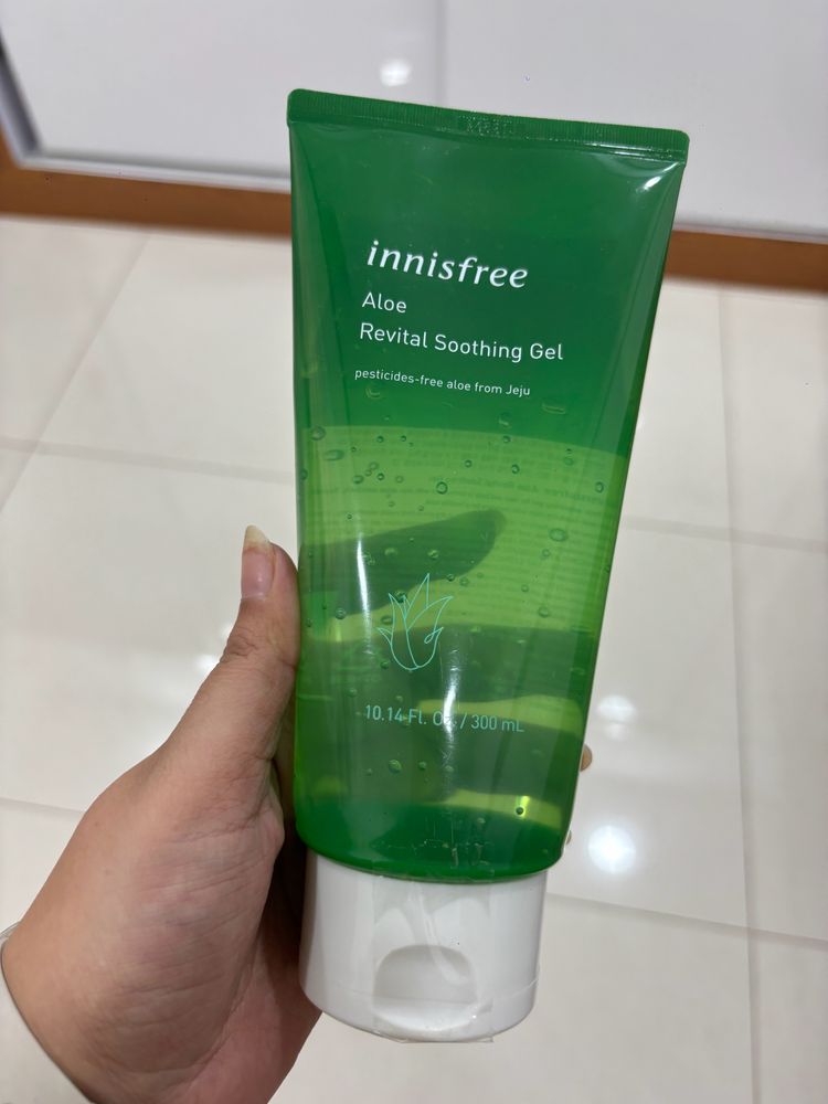 Innisfree Aloe Soothing Gel