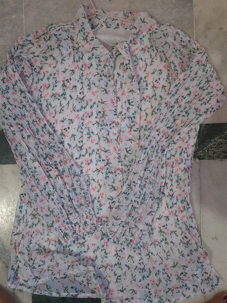 White Top With Printed  Desgin