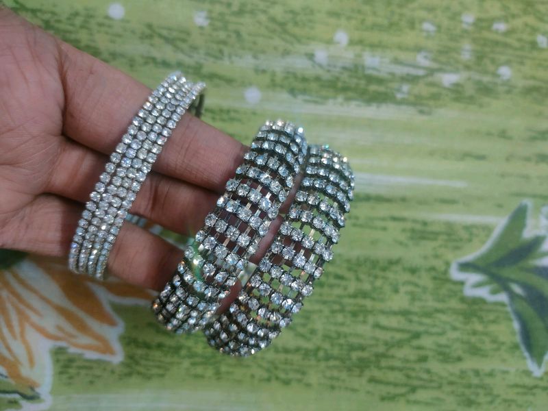 Silver Stone Bangles Set