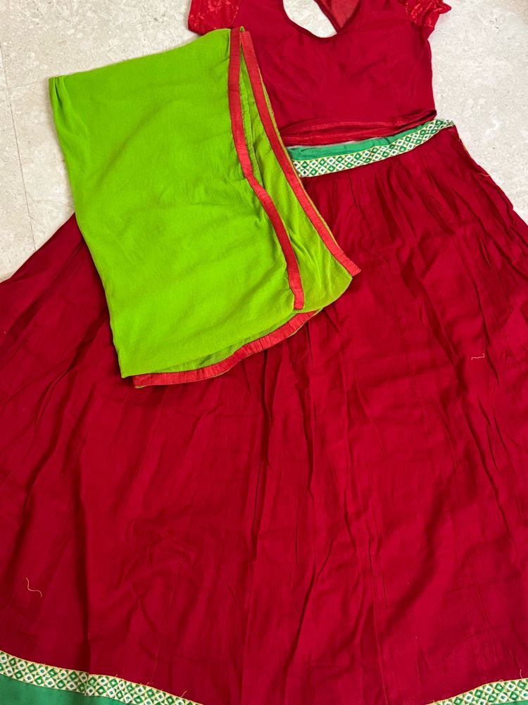 Navratri Ghaghri Choli With Dupatta